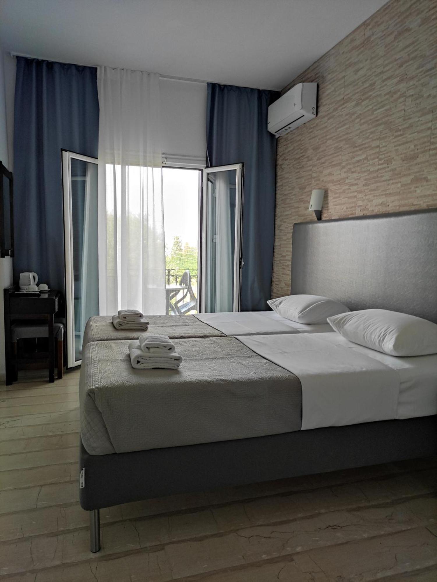 Tina Hotel Dassia  Eksteriør billede