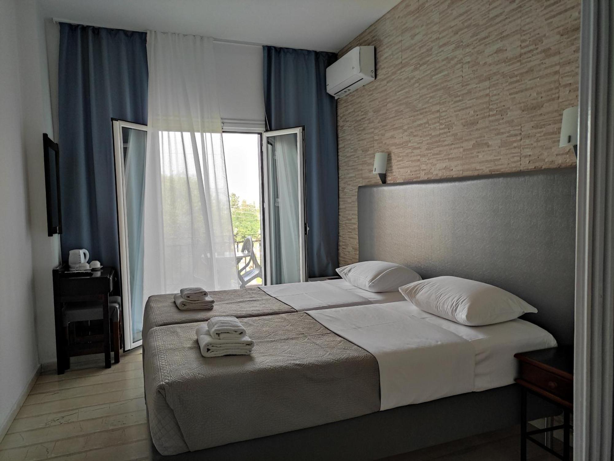 Tina Hotel Dassia  Eksteriør billede